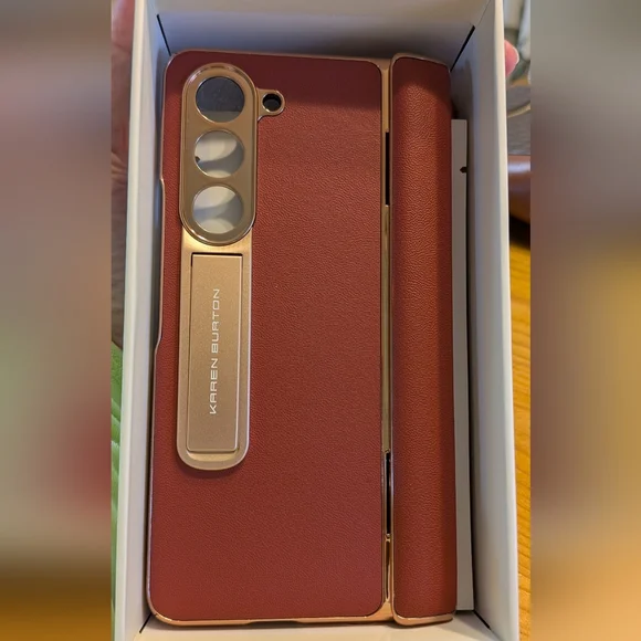 Red and Gold New Phone Case with Kickstand Samsung Z Fold 5 - Picture 4 of 6